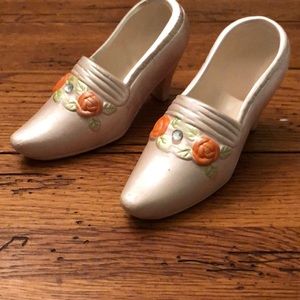 Pearled frame shoes
